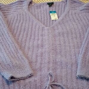 RUE + NWT 4X LOUNGEWEAR TOP  Super soft and cozy
